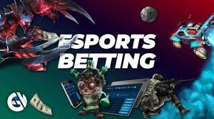 Live dealer spinning the wheel on cun99 French Roulette